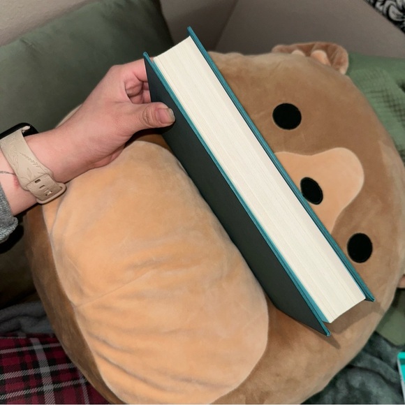 🦌𝚄𝚗𝚍𝚎𝚛 𝚃𝚑𝚎 𝚆𝚑𝚒𝚜𝚙𝚎𝚛𝚒𝚗𝚐 𝙳𝚘𝚘𝚛 🦌 - Picture 3 of 6